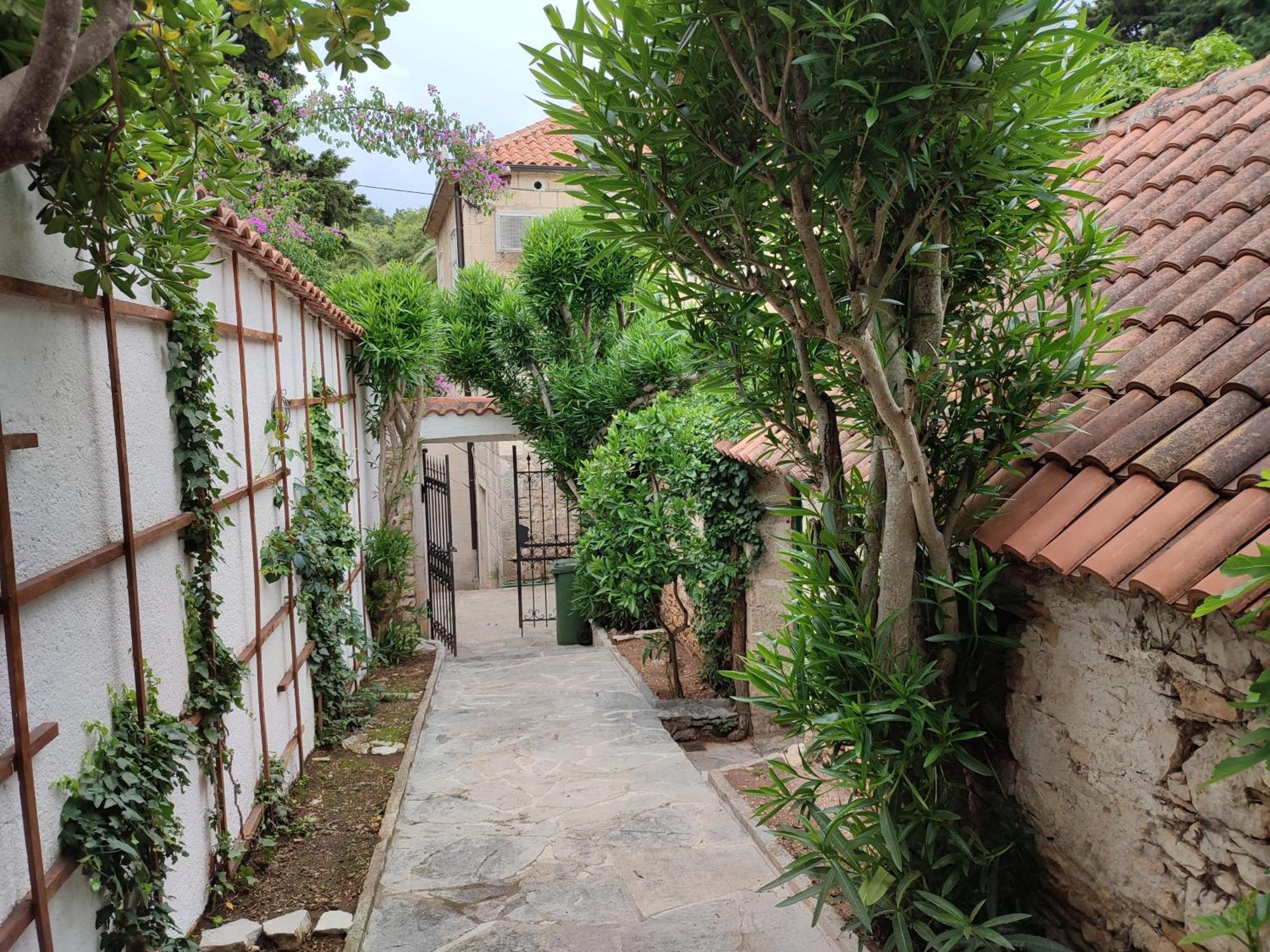 Villa Rustika Sutivan Ngoại thất bức ảnh