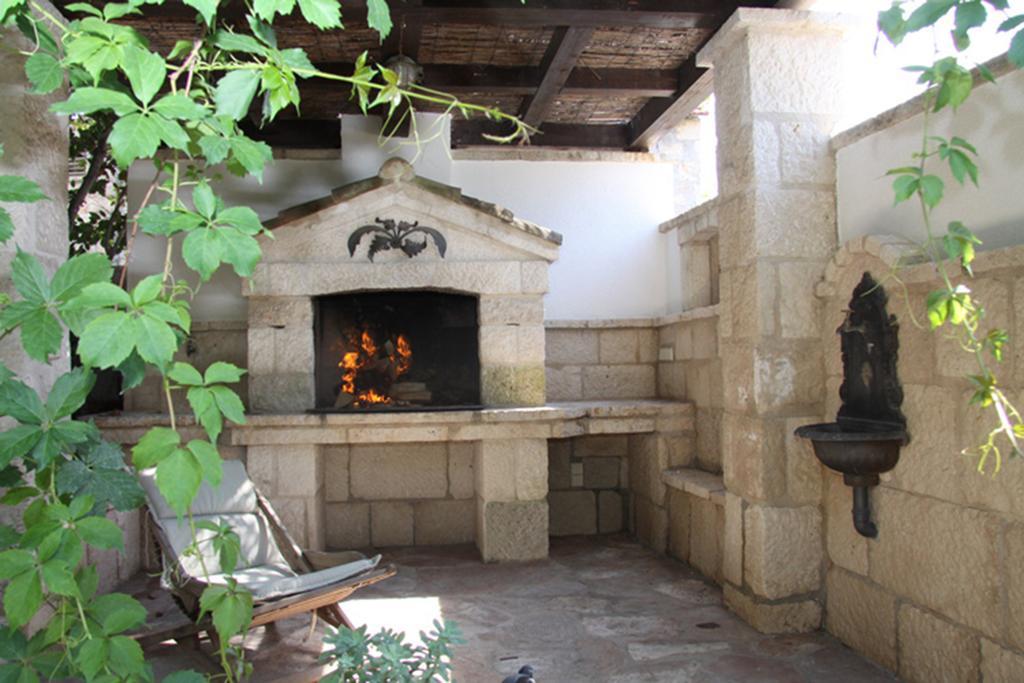 Villa Rustika Sutivan Ngoại thất bức ảnh